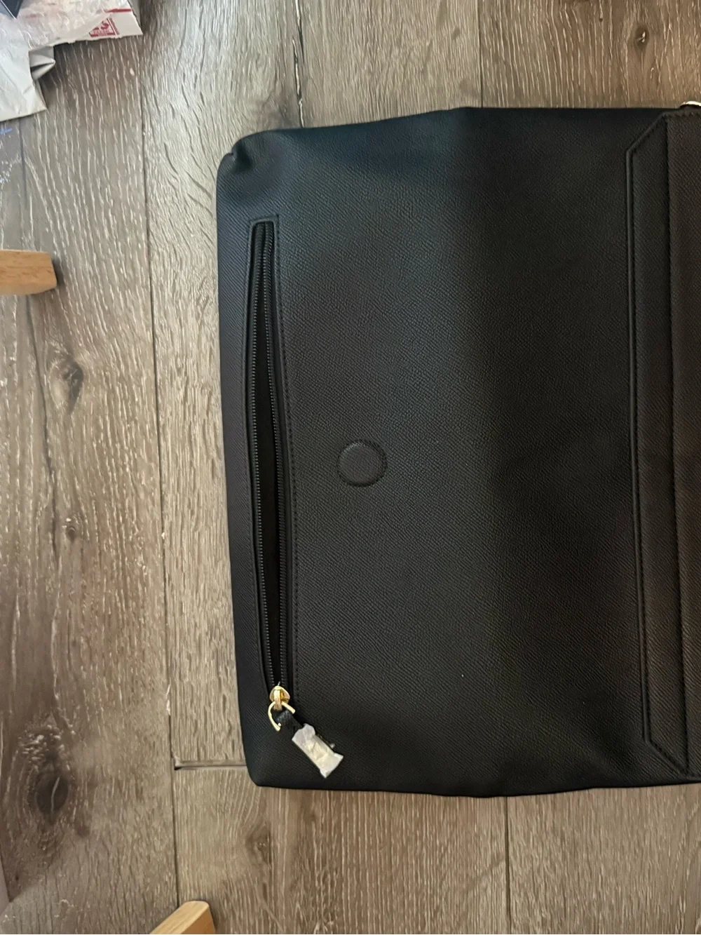 lab top carrying case, magnetic closure
